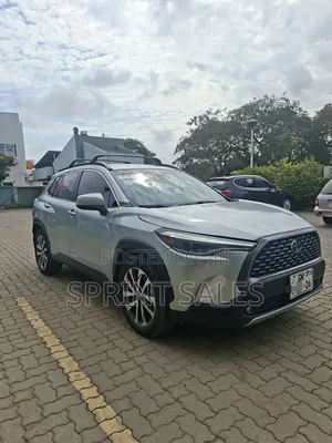 Toyota Corolla Cross XLE 2023 Gray