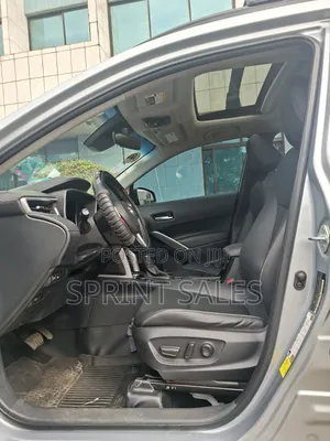 Toyota Corolla Cross XLE 2023 Gray