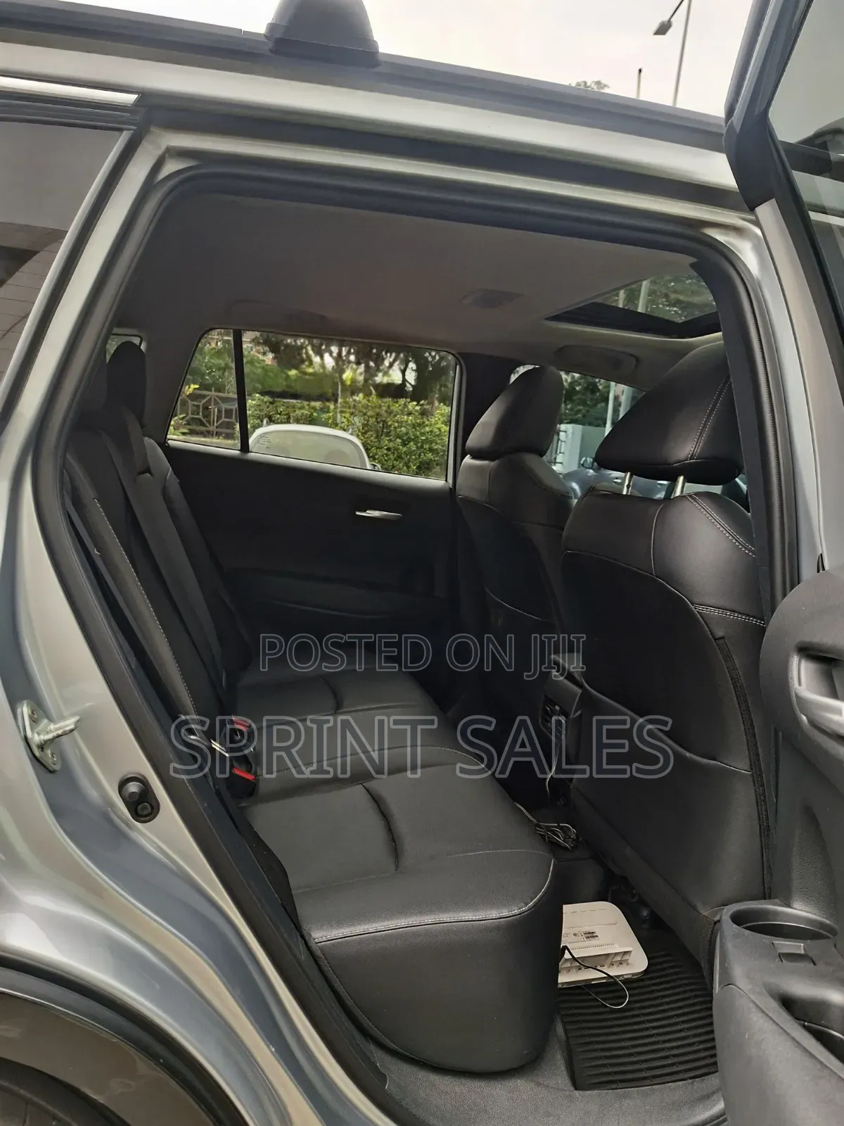 Toyota Corolla Cross XLE 2023 Gray