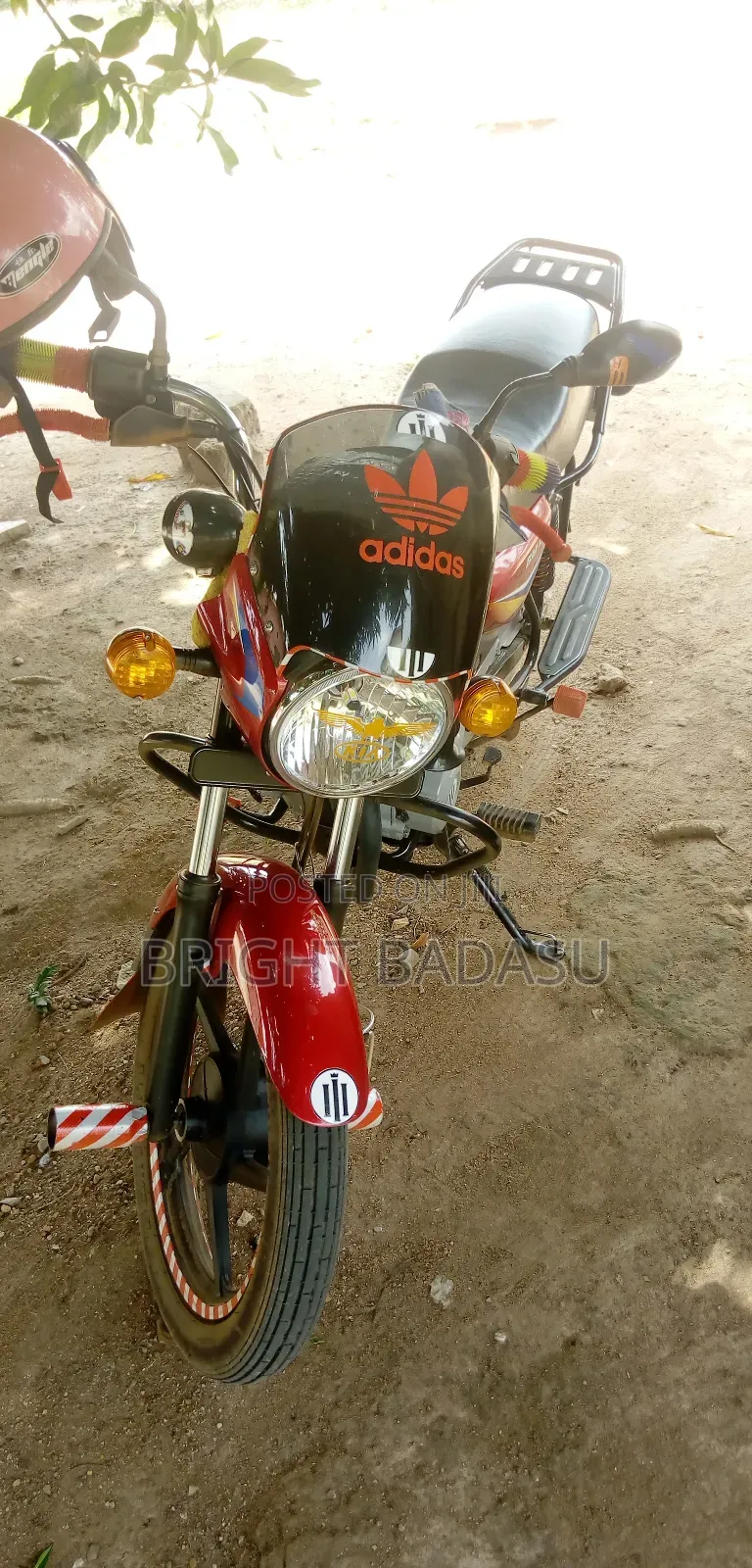 Bajaj Boxer 150 UG 2019 Red