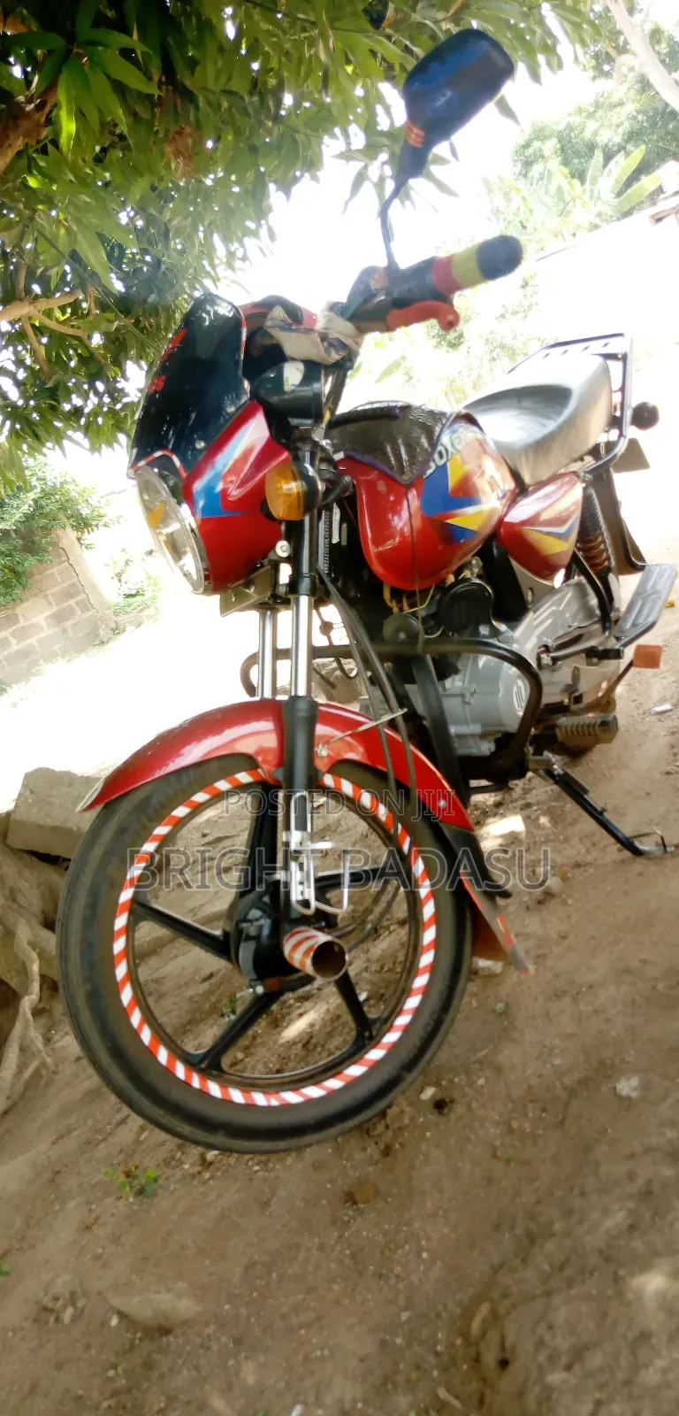 Bajaj Boxer 150 UG 2019 Red