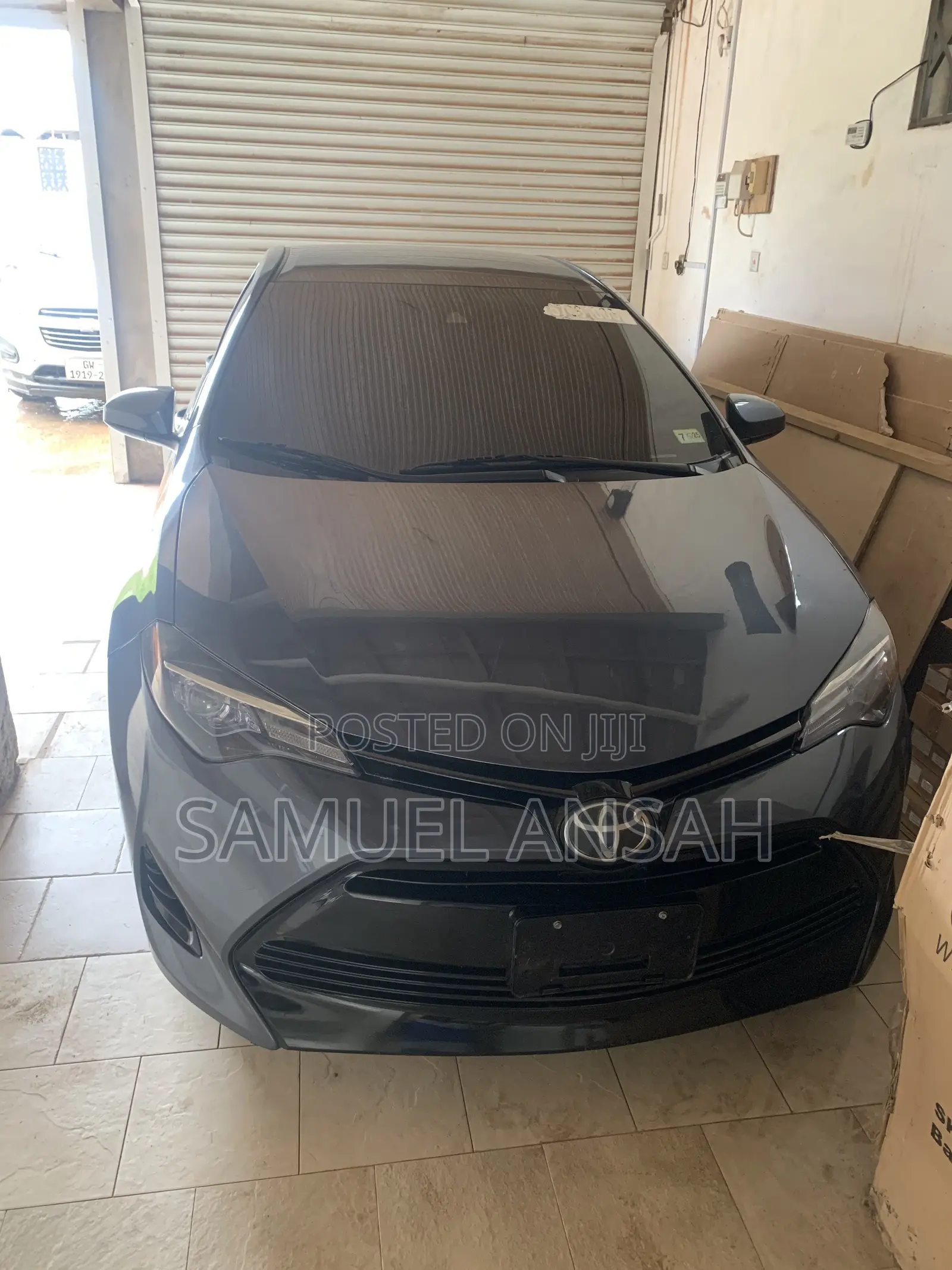 Toyota Corolla LE Eco (1.8L 4cyl 2A) 2018 Gray