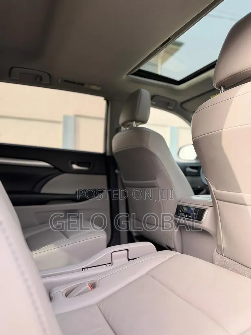 Toyota Highlander 2019 White
