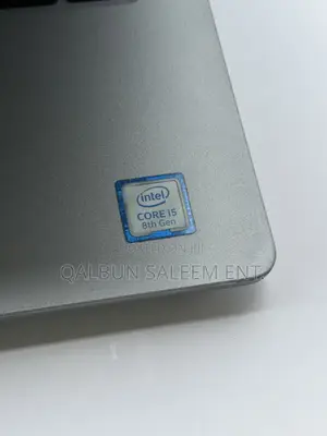 Laptop Dell Latitude 3310 2-in-1 8GB Intel Core i5 SSD 256GB
