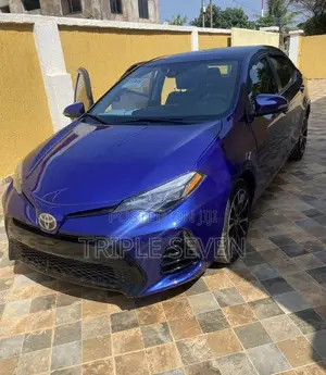 Toyota Corolla SE 4dr Sedan (1.8L 4cyl Manual) 2017 Blue