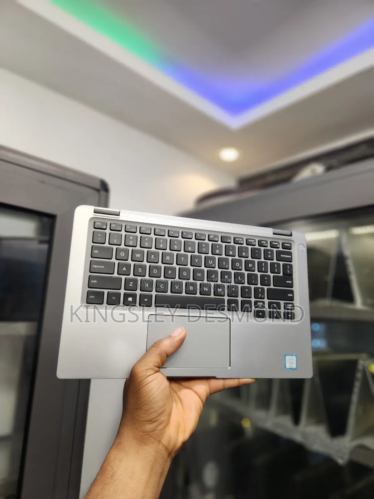 Laptop Dell Latitude 7400 2-in-1 16GB Intel Core i5 SSD 256GB