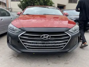Hyundai Elantra Limited Sedan FWD (2.0L 4cyl 6A) 2017 Orange