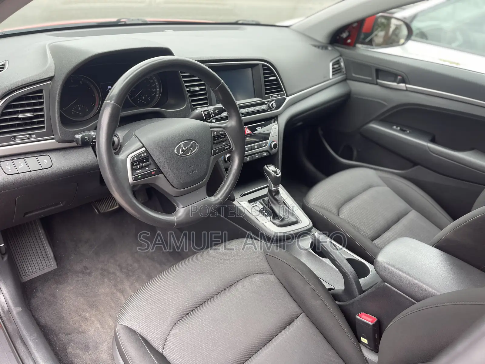 Hyundai Elantra Limited Sedan FWD (2.0L 4cyl 6A) 2017 Orange