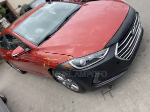 Hyundai Elantra Limited Sedan FWD (2.0L 4cyl 6A) 2017 Orange