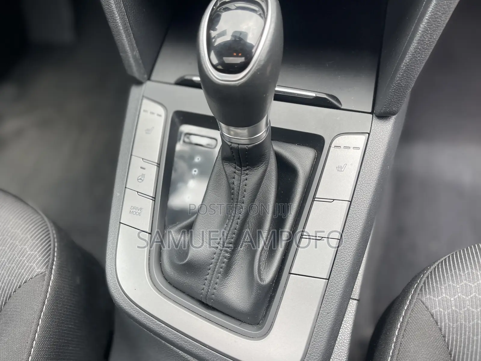 Hyundai Elantra Limited Sedan FWD (2.0L 4cyl 6A) 2017 Orange