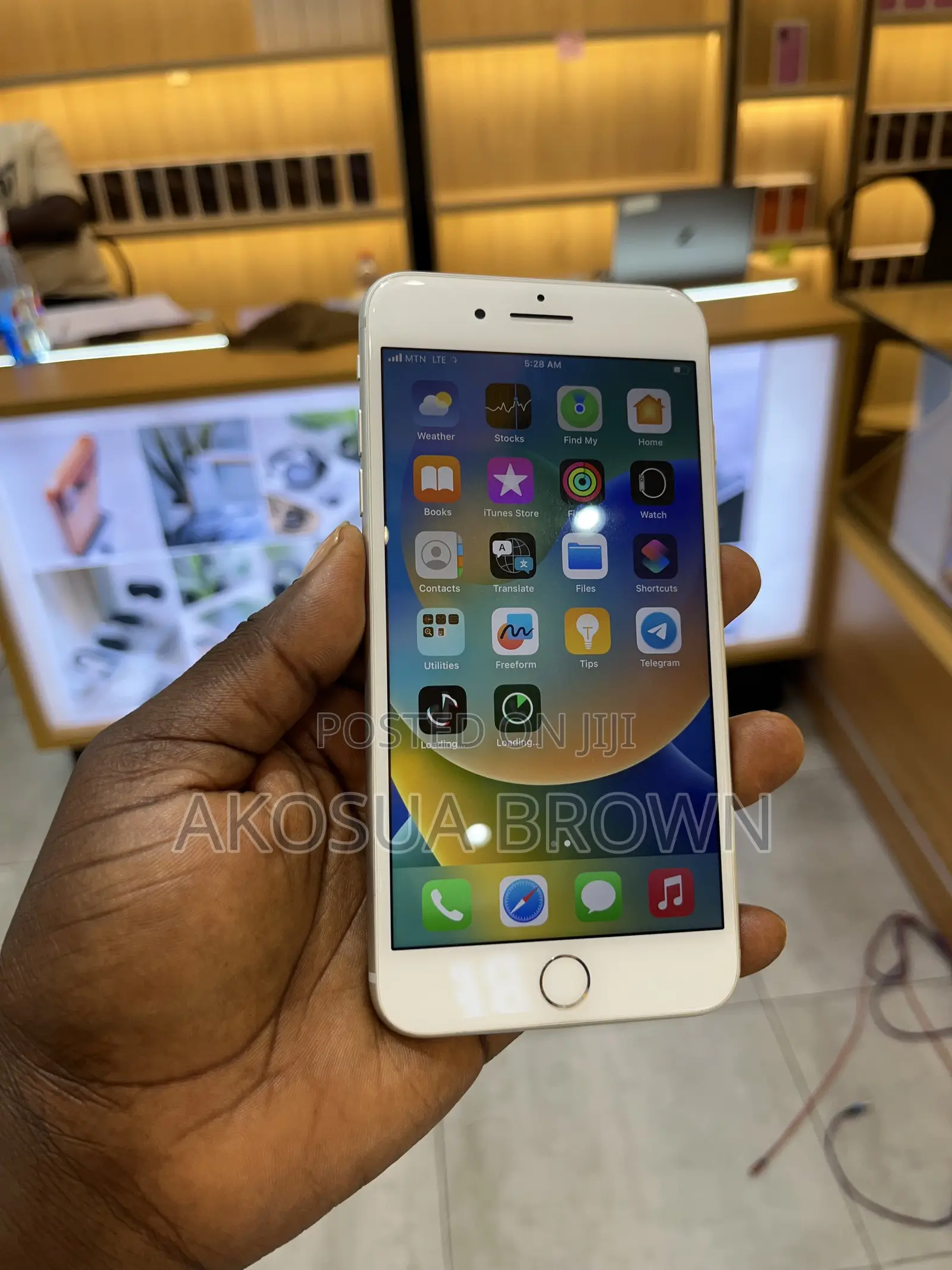 Apple iPhone 8 Plus 64 GB White