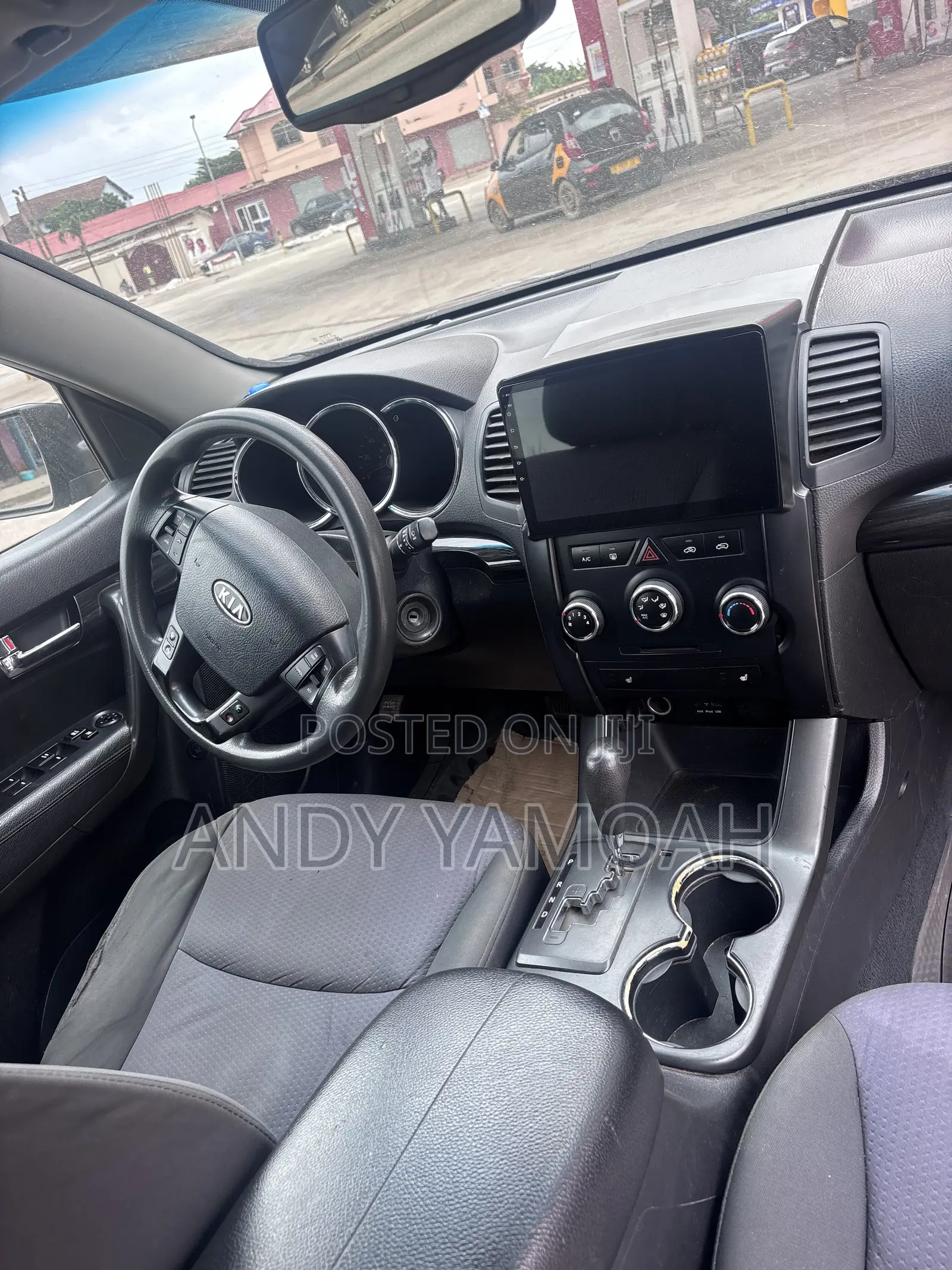 Kia Sorento 2010 Black