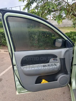 Toyota Sienta 2010 Green