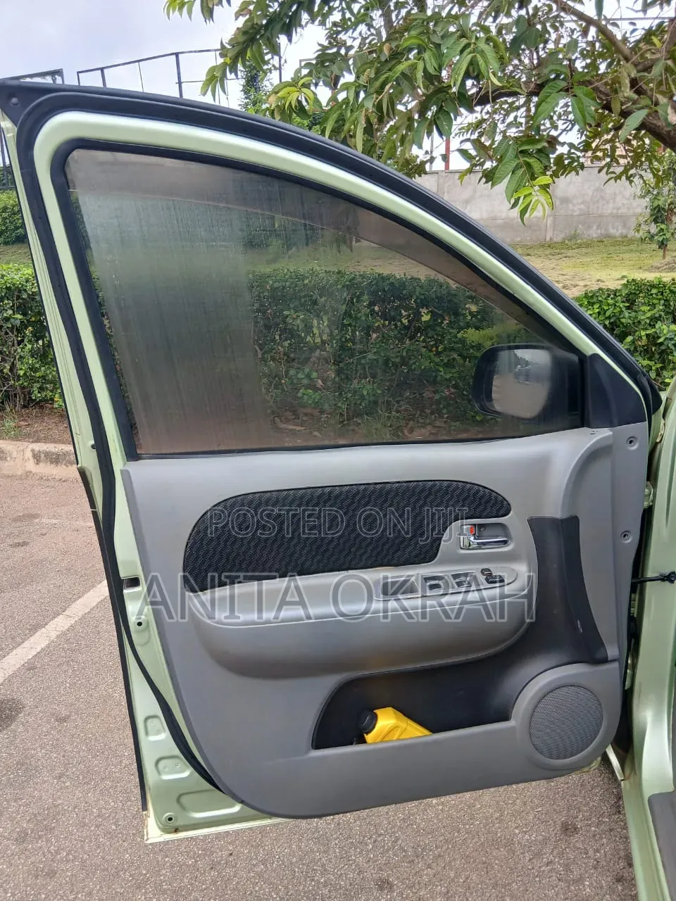 Toyota Sienta 2010 Green