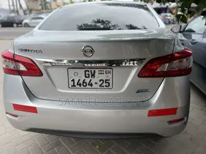 Nissan Sentra S 4dr Sedan (1.8L 4cyl CVT) 2015 Gray