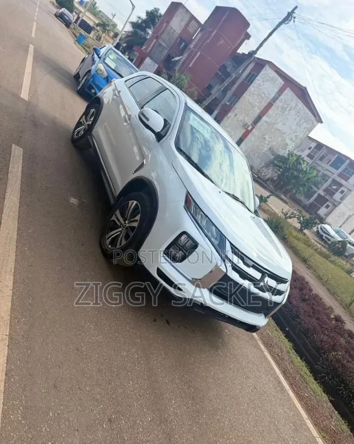 Mitsubishi Outlander Sport 2020 White