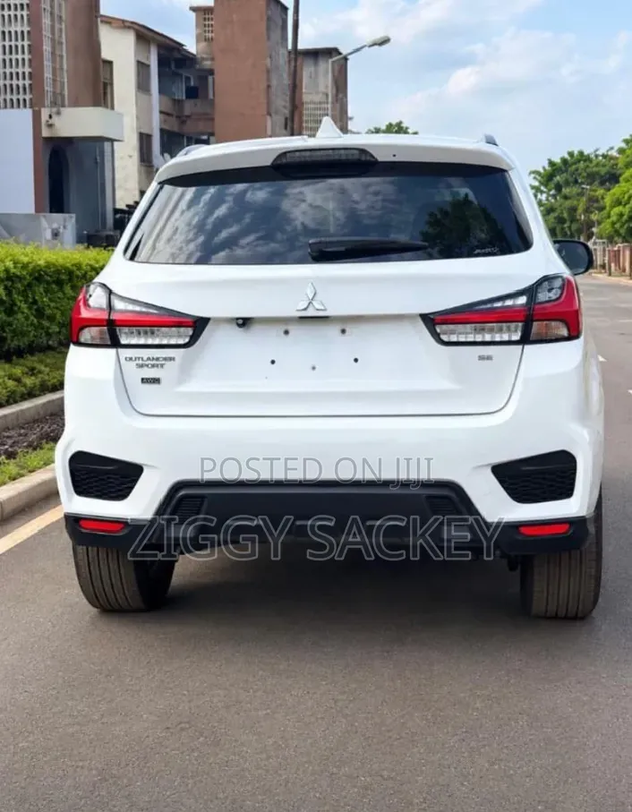 Mitsubishi Outlander Sport 2020 White