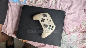 Xbox 1x With One Controller