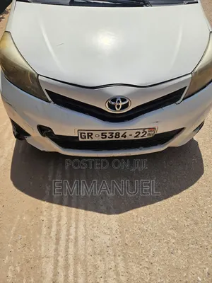 Toyota Yaris 2012 White