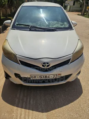 Toyota Yaris 2012 White