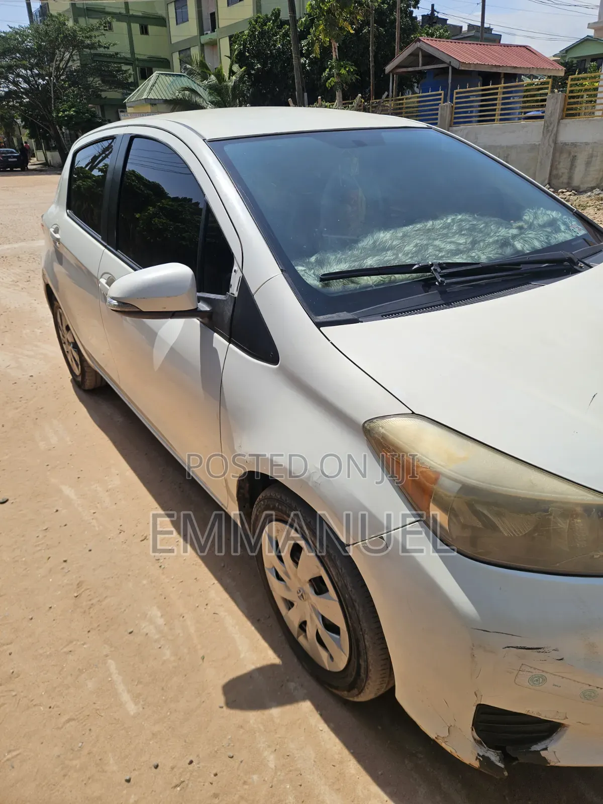 Toyota Yaris 2012 White