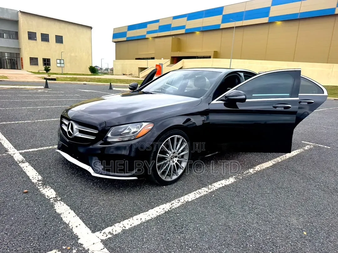 Mercedes-Benz C300 2016 Black
