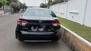 Toyota Corolla LE 2021 Black