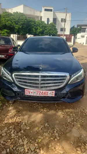 Mercedes-Benz C300 Luxury 4dr AWD 4Matic Sedan (2.0L 4cyl 7A) 2015 Blue