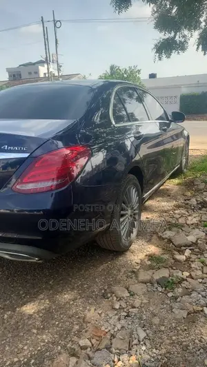 Mercedes-Benz C300 Luxury 4dr AWD 4Matic Sedan (2.0L 4cyl 7A) 2015 Blue