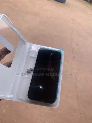iPhone 16 Pro Max Screen Replacement