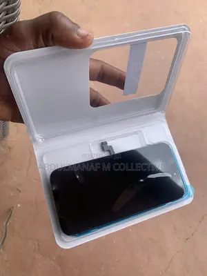 iPhone 16 Pro Max Screen Replacement