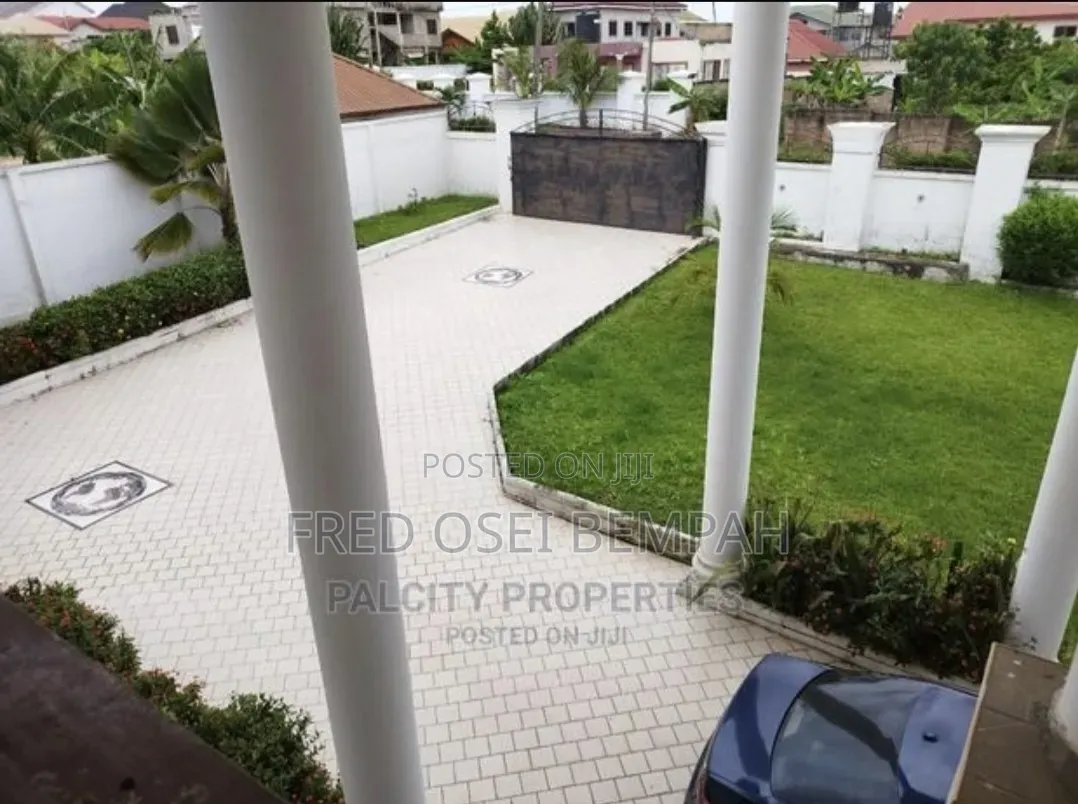 6bdrm Mansion in Kumasi Metropolitan for sale
