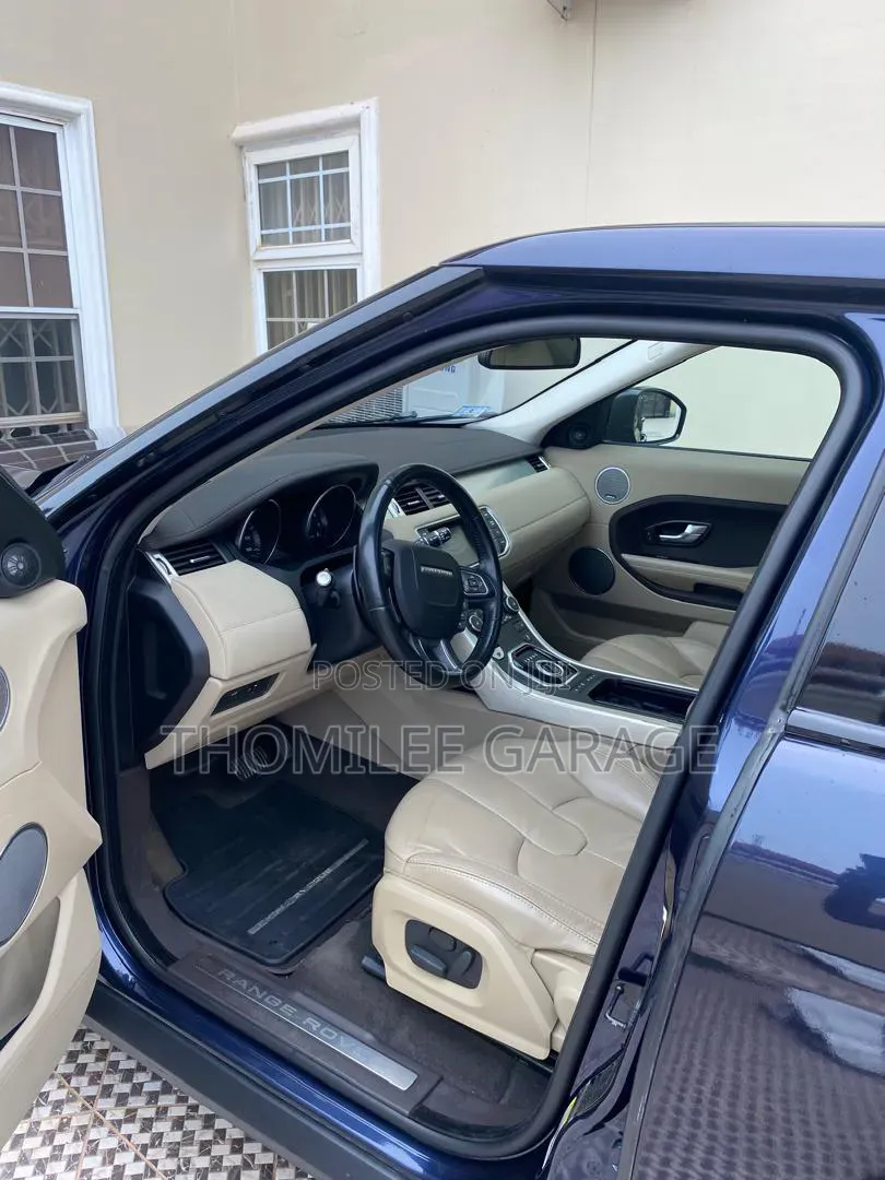 Land Rover Range Rover Evoque Pure 4x4 (2.0L 4cyl 9A) 2014 Blue