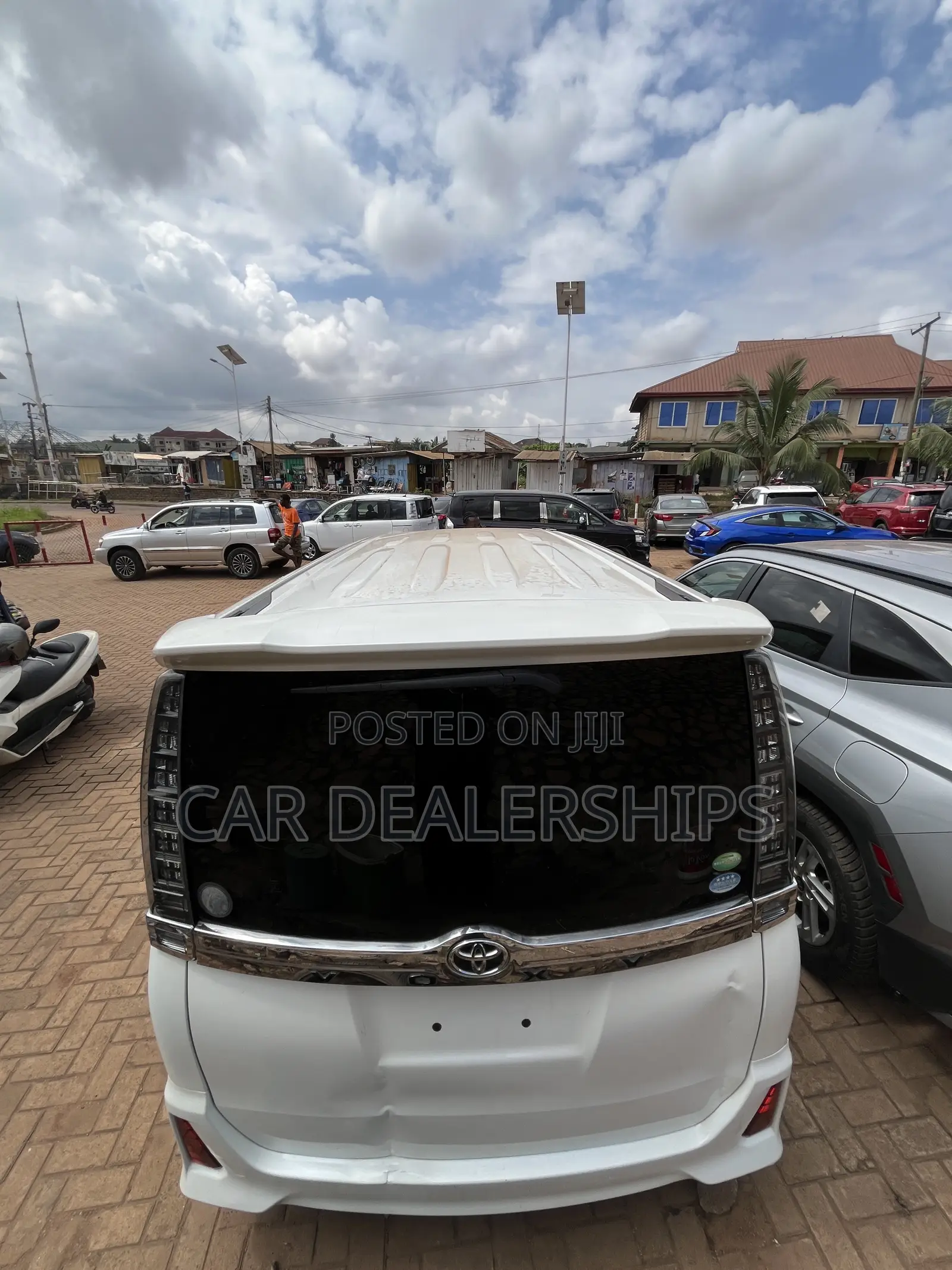 Toyota Voxy 2015 White