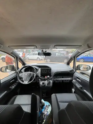 Toyota Voxy 2015 White