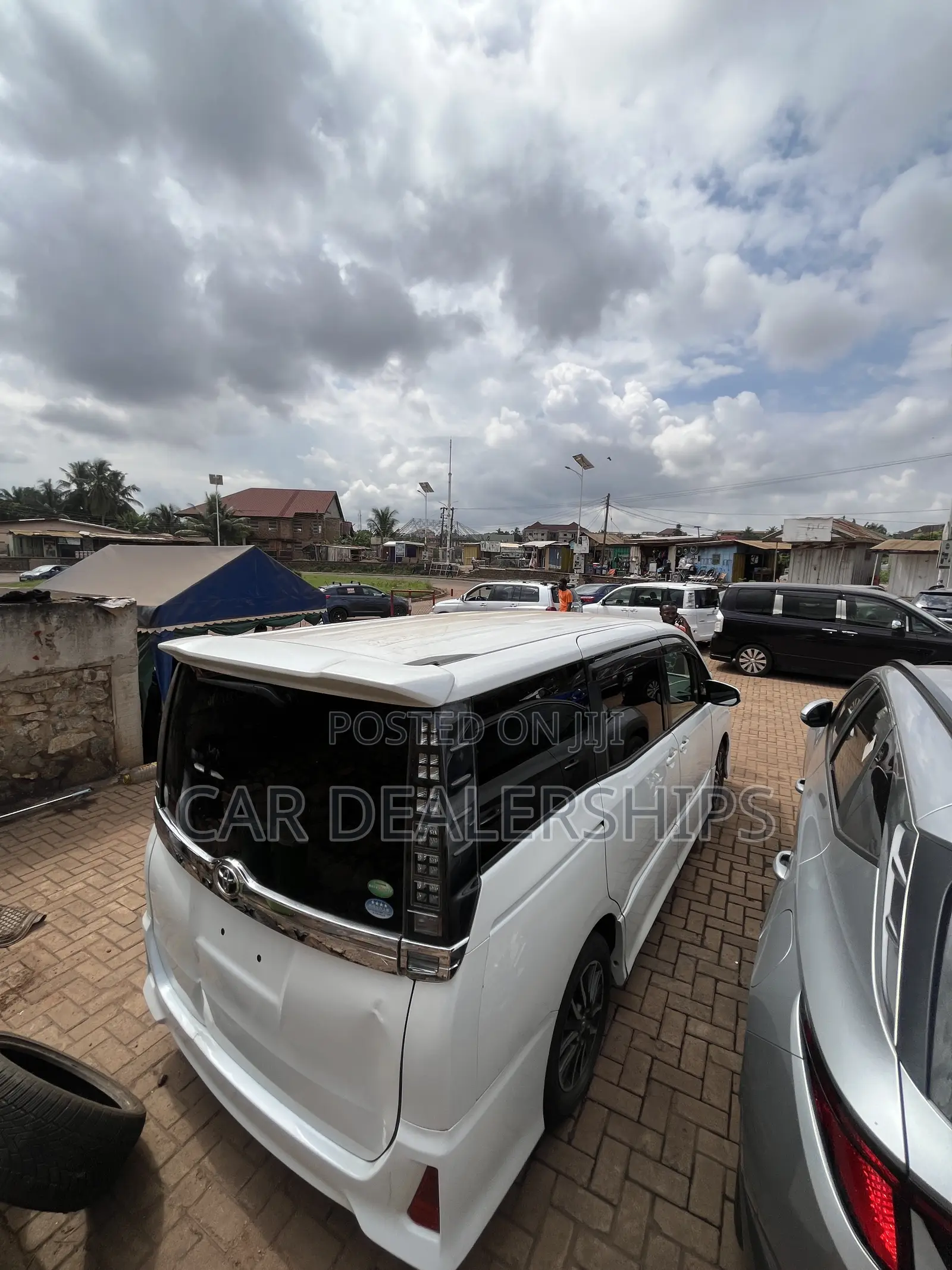 Toyota Voxy 2015 White