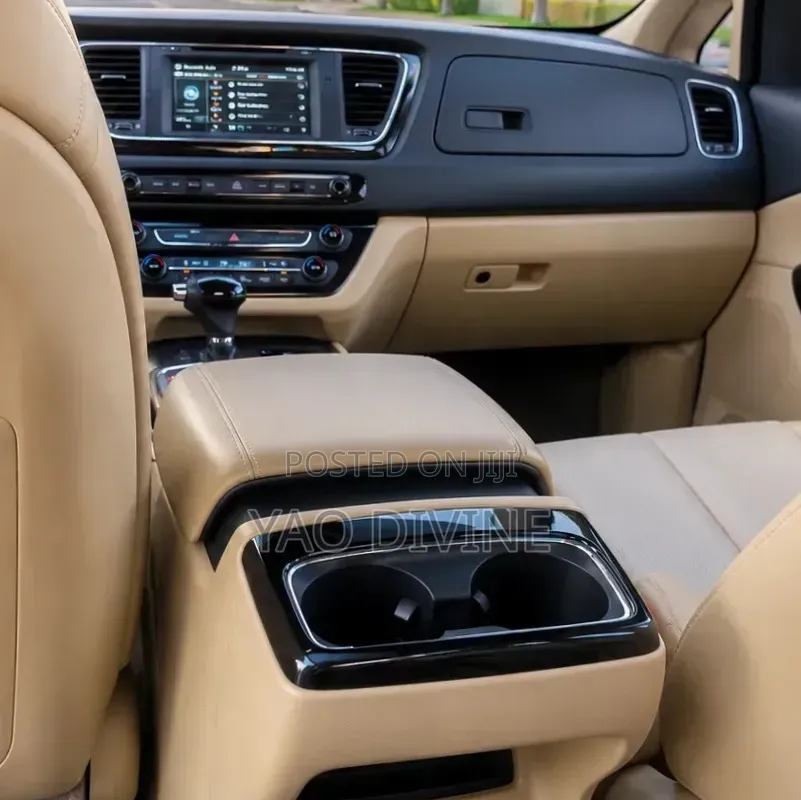 Kia Carnival 2016 Black