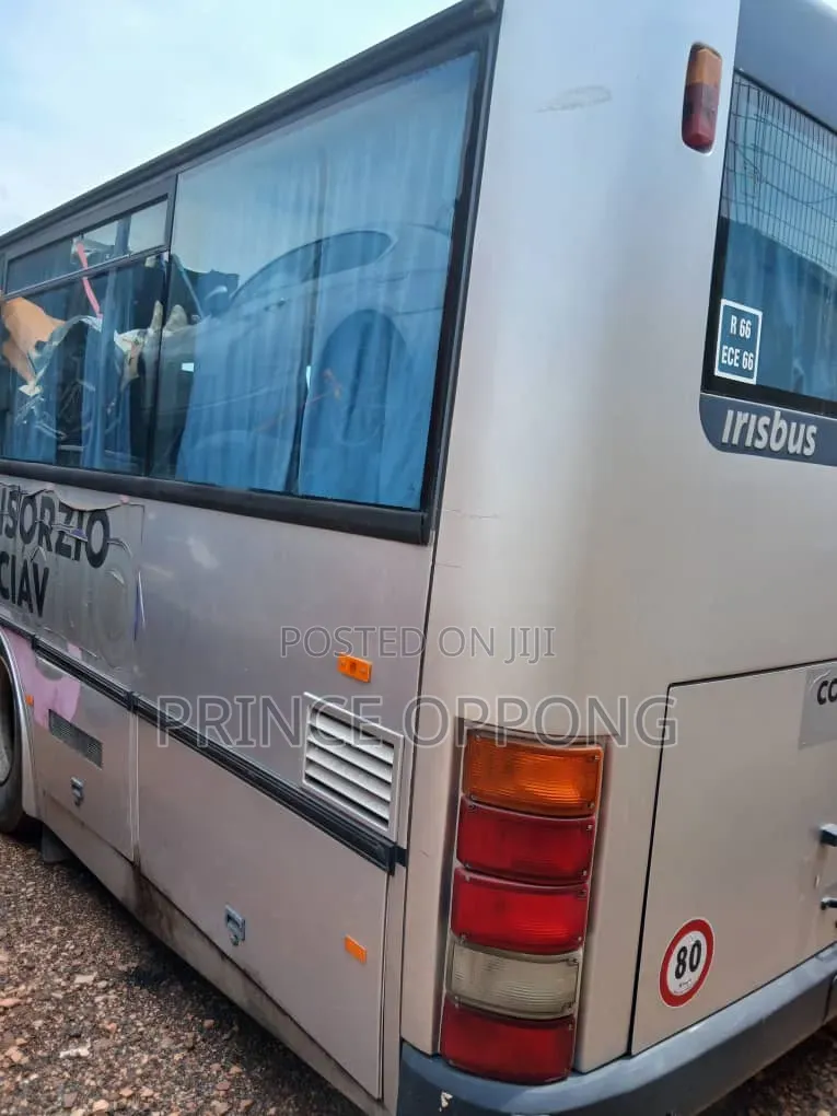 Bus 2015 Silver