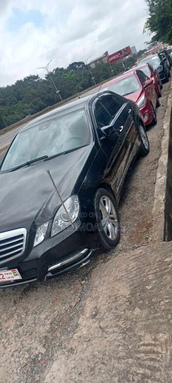 Mercedes-Benz E350 2012 Black