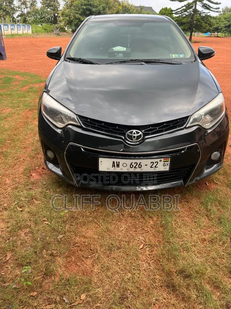Toyota Corolla 2016 Black