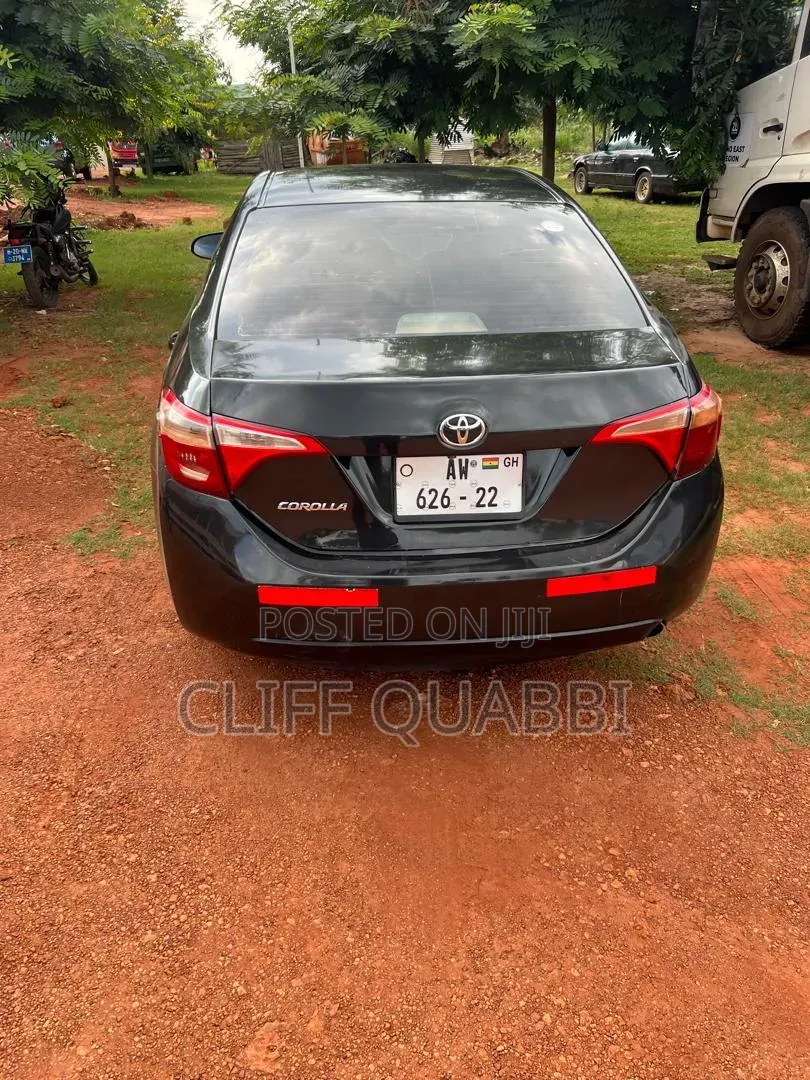 Toyota Corolla 2016 Black