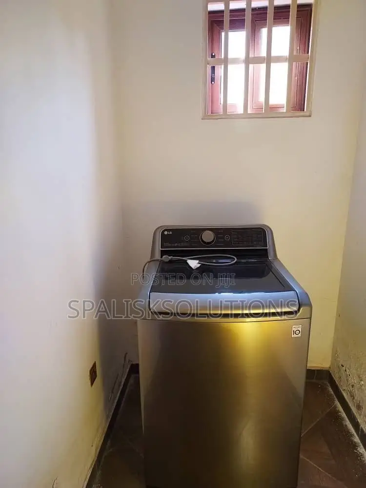 4bdrm House in Adenta, Prisons for sale