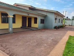 4bdrm House in Adenta, Prisons for sale