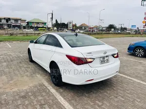 Hyundai Sonata 2012 White