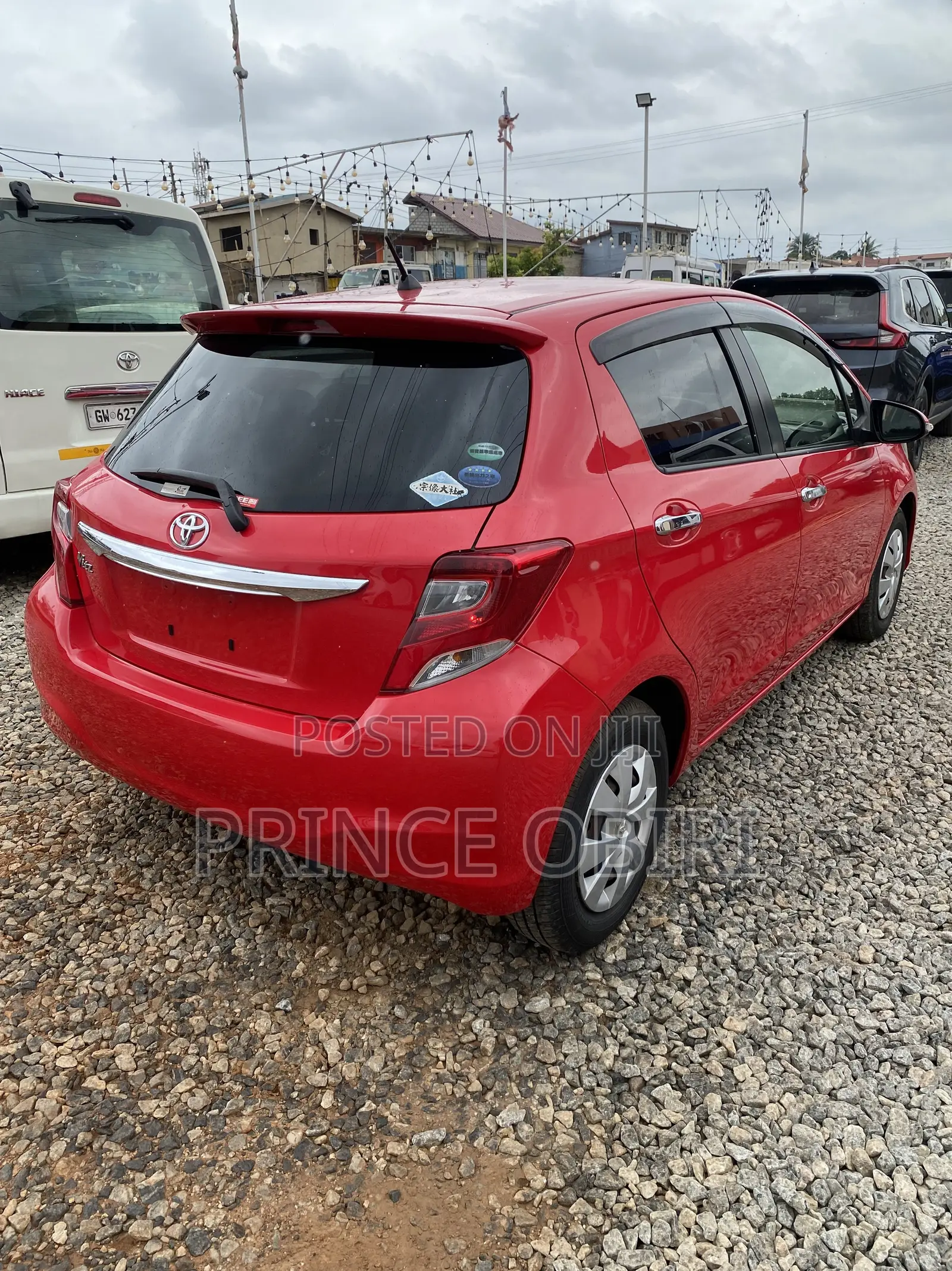 Toyota Vitz 1.3 AWD 3dr 2016 Burgundy