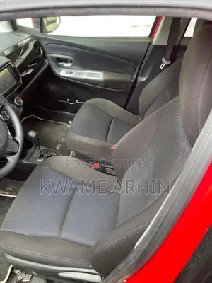 Toyota Vitz 1.3 FWD 5dr 2016 Red