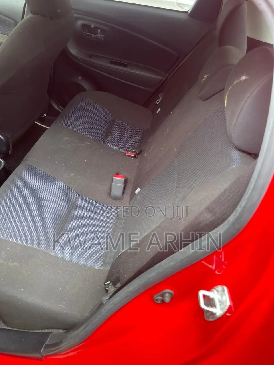 Toyota Vitz 1.3 FWD 5dr 2016 Red