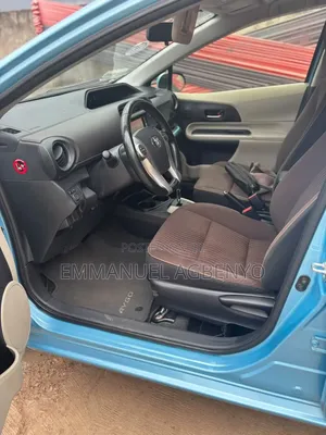 Toyota Aqua 2013 Blue