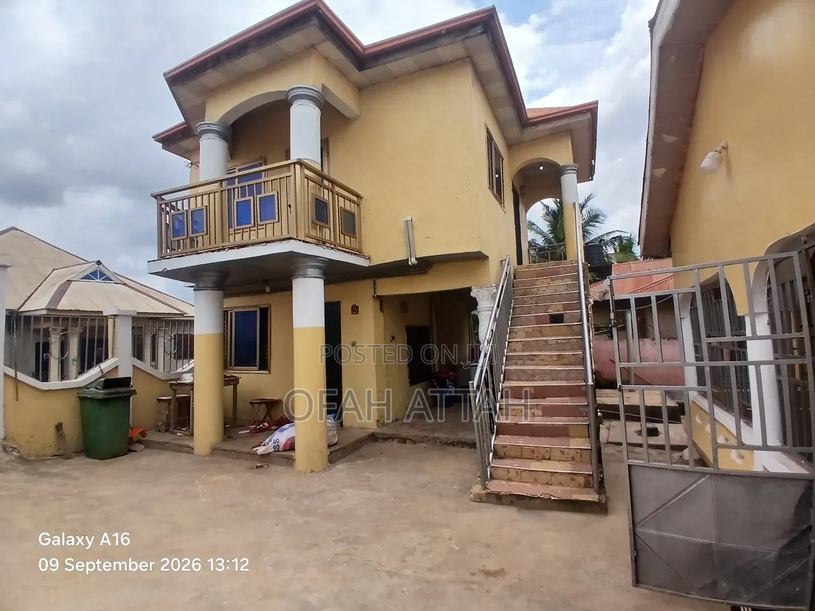 6bdrm House in Santasi Brofoyedu, Kumasi Metropolitan for sale