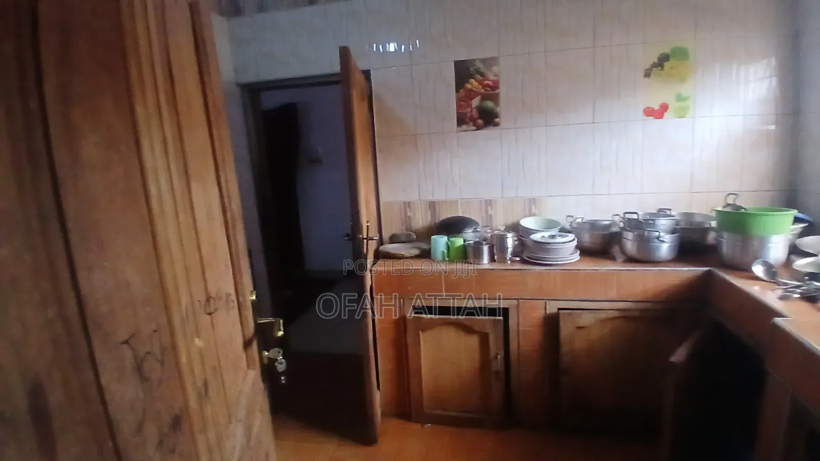 6bdrm House in Santasi Brofoyedu, Kumasi Metropolitan for sale